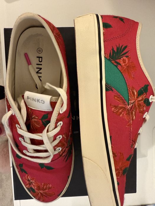 Оригинални кецове на Pinko