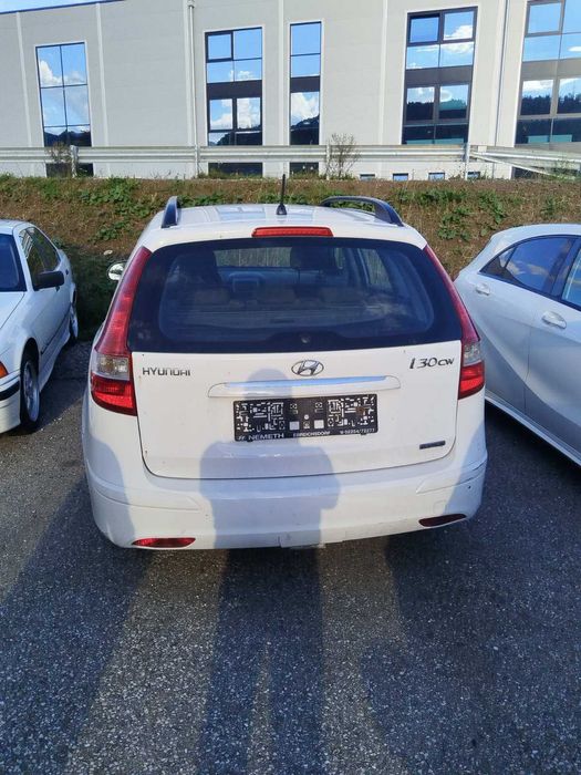 Hyundai i30 1.6ctdi на части