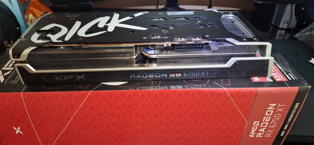 AMD Radeon RX 6750 XT 12GB XFX QICK