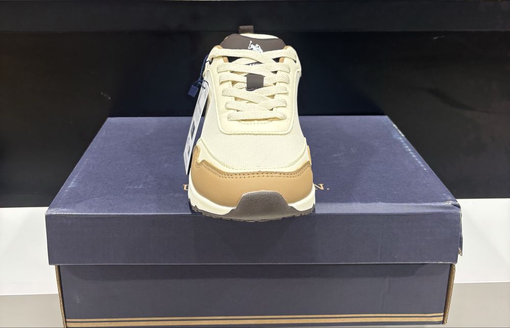 Adidasi U.S Polo assn noi in cutie