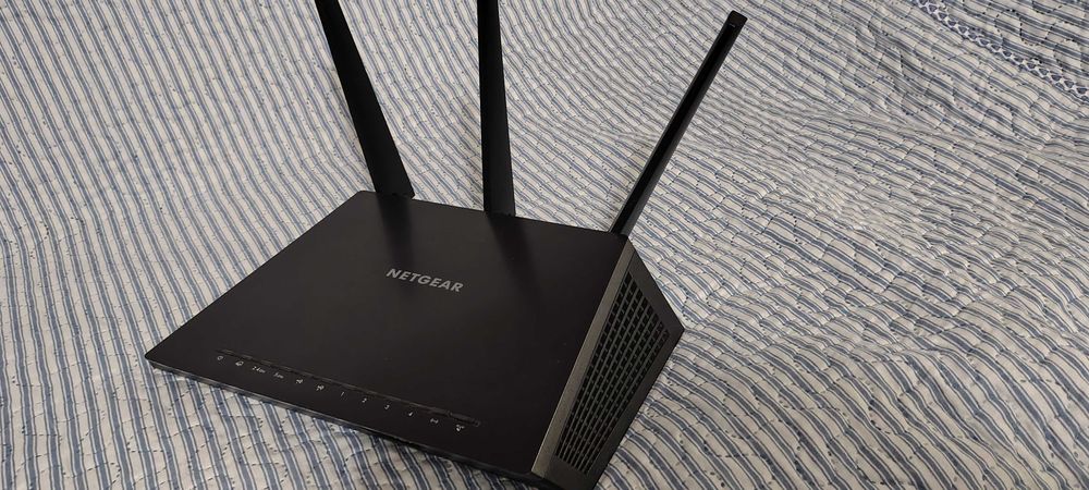 Рутер NEATGEAR R7000