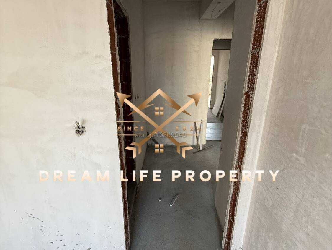 Продава се Двустаен апартамент в Пловдив, Кършияка - 88 кв.м за 1125 €/кв.м - Снимка #1