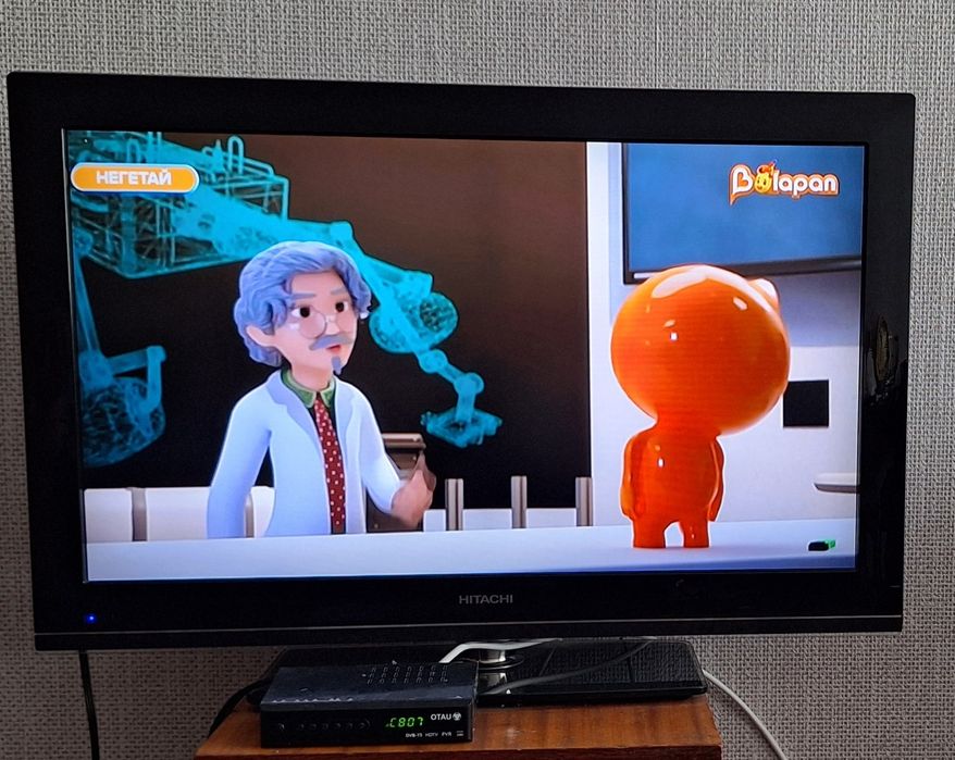 Led  телевизор Hitachi диагональ 32 (81 см)