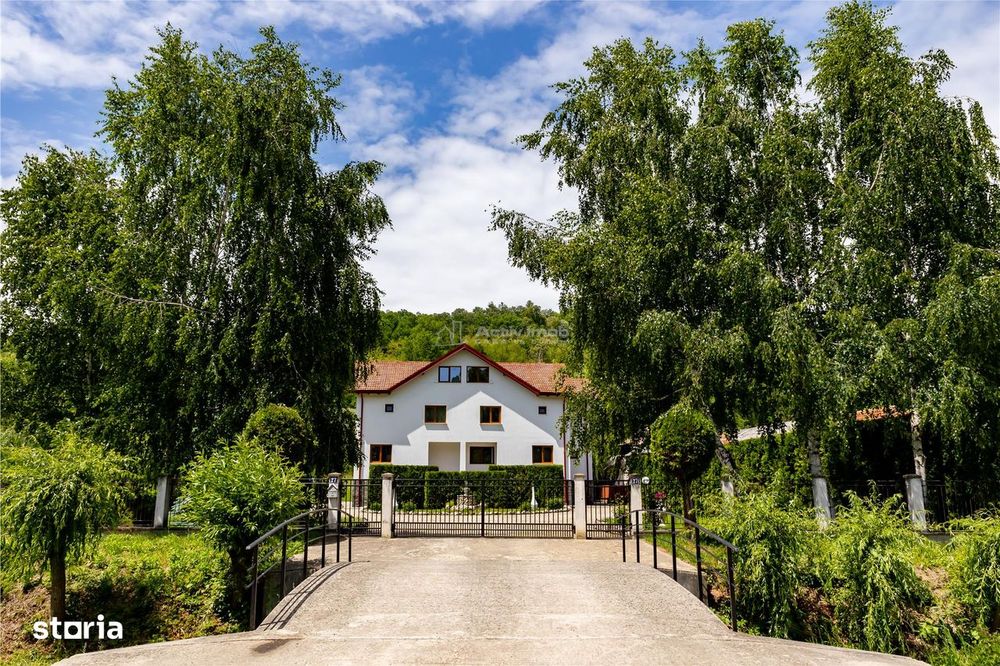 Vila 7 camere - Babana - Arges - teren 4391 mp - fara comision la cump