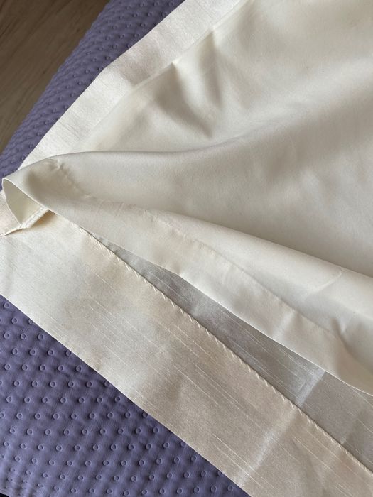 Завеси две екрю затъмняващи светли