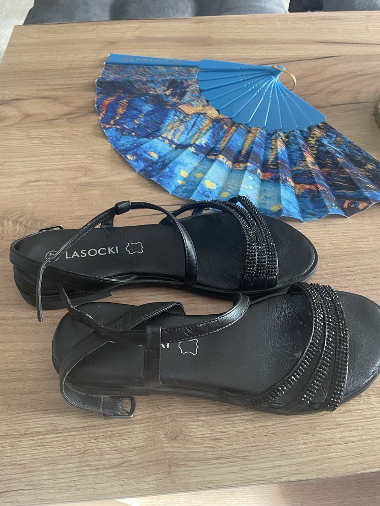 Дамски сандали  LASOCKI