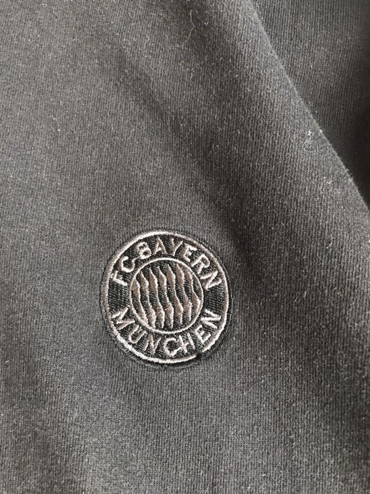 Vând Bluză Bayern München Originală
