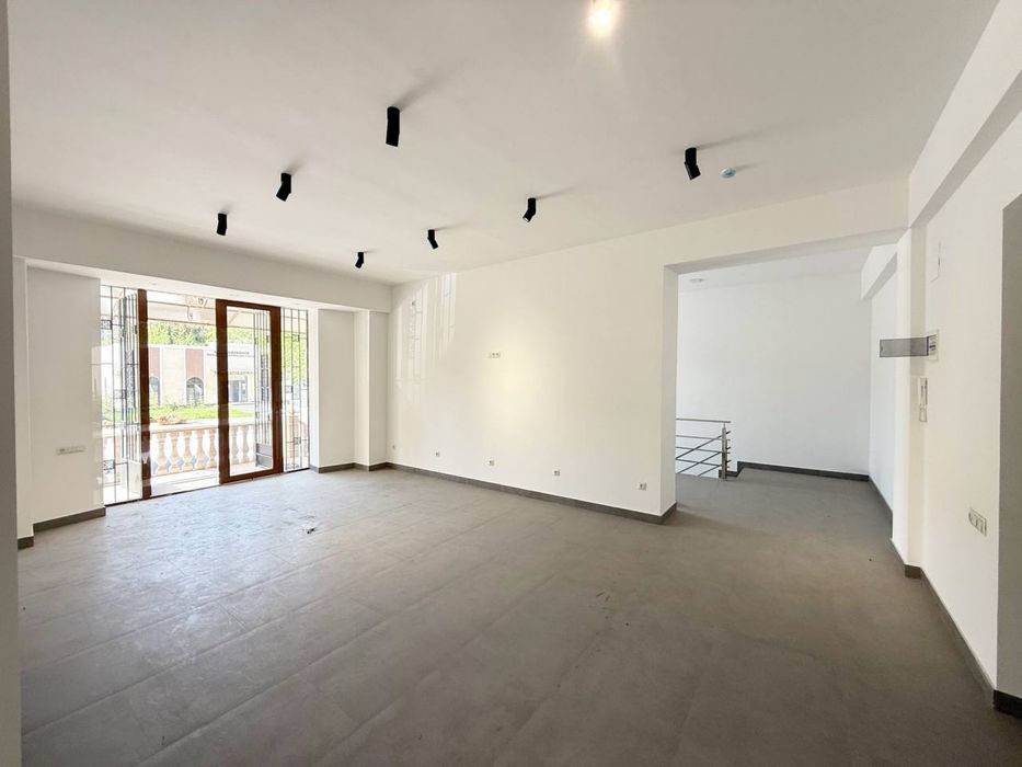 Продаётся Не Жилое Помещения Чиланзар Ц квартал 184м2