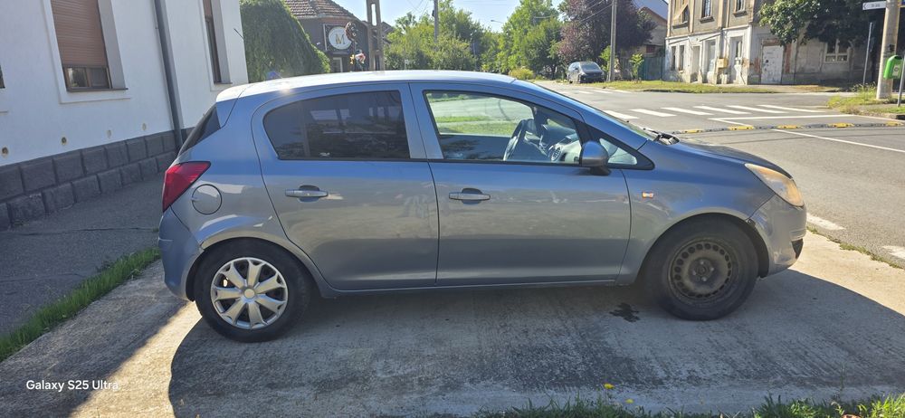 Opel CORSA D 2008