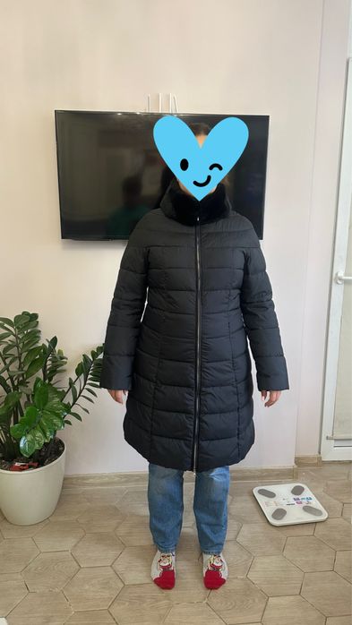 Продам куртку черную приталенную