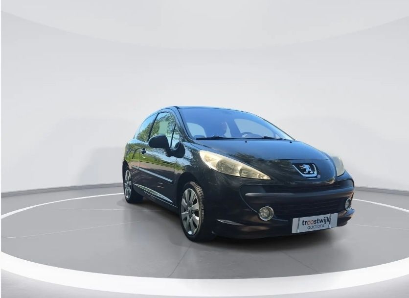 Peugeot 207 1.6 VTi Look - 88 kW / 120 CP - An 2009