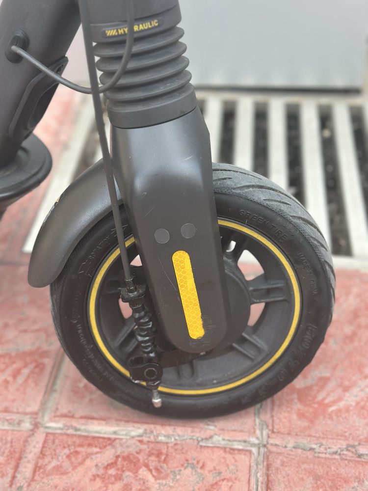 Ninebot KickScooter MAX G2