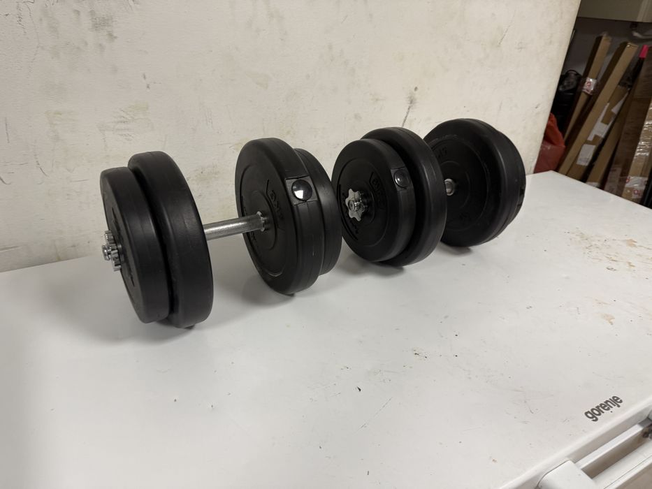 Gantere reglabile noi 17 kg+17 kg=34 kg pret 250 lei