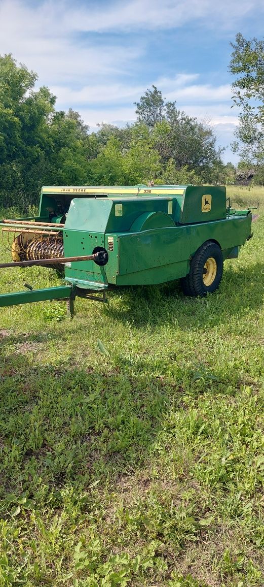 Presa john deere 336