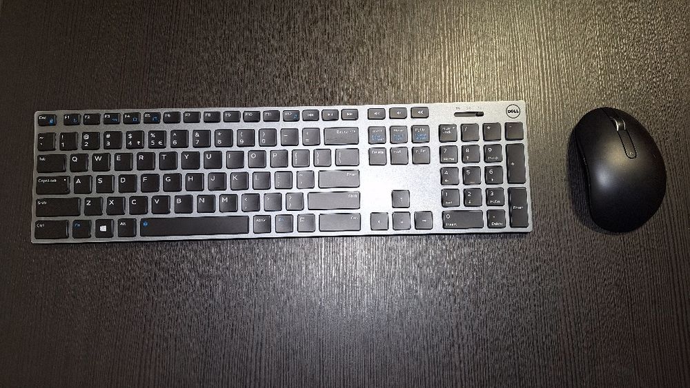 Kit Tastatura + Mouse Wireless Dell Premier KM717