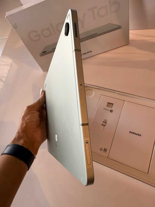 Samsung Tab s9 FE Mint