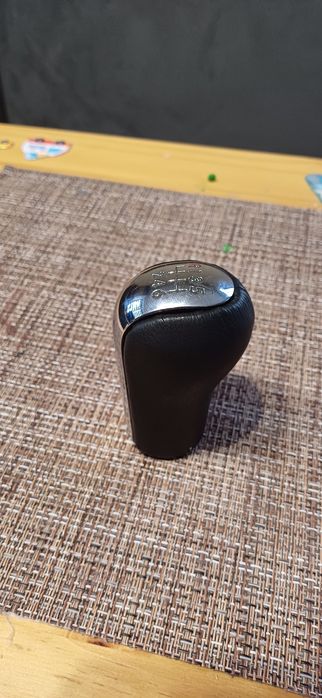 Топка за скоростен лост на Тойота