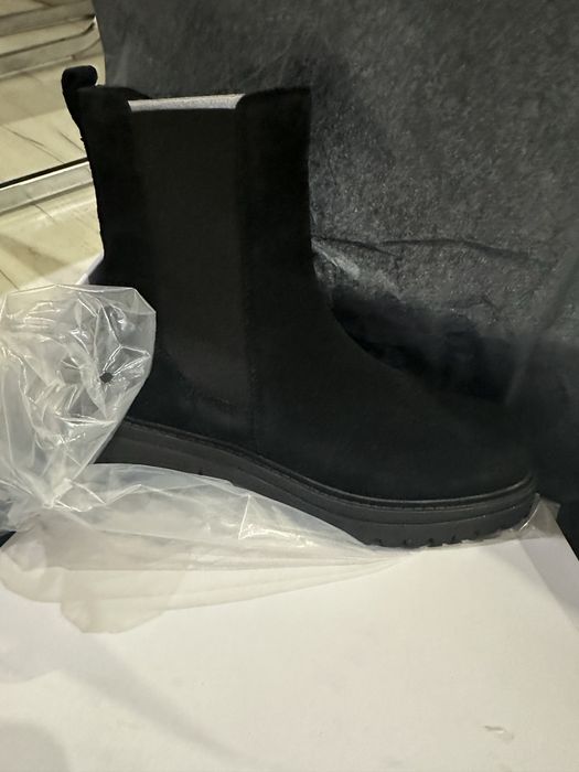 ABOUT YOU Къси ботуши 'Marina Boots' в Черно