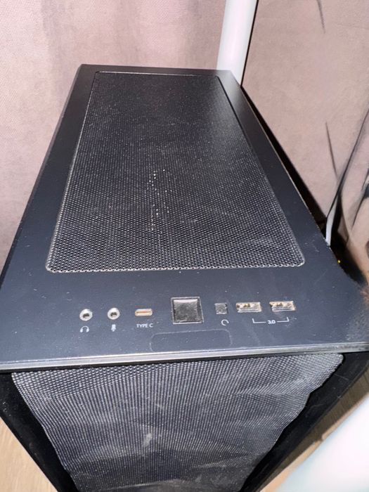 Геймърски компютър + Монитор