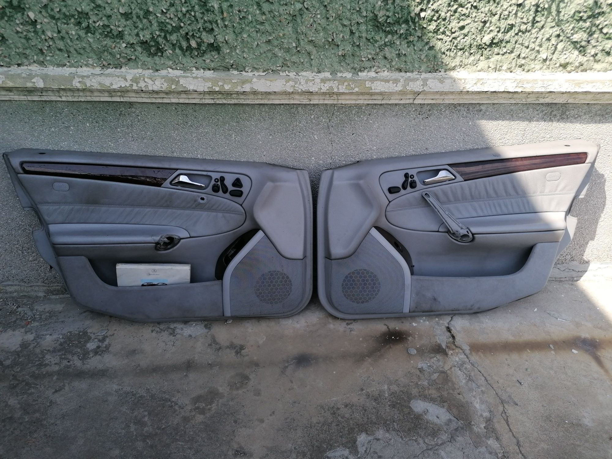 Кожени кори и задна седалка за Mercedes W203