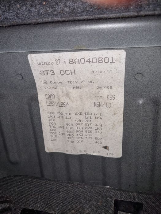 Dezmembrez audi a5 8t 2.7 190 cai