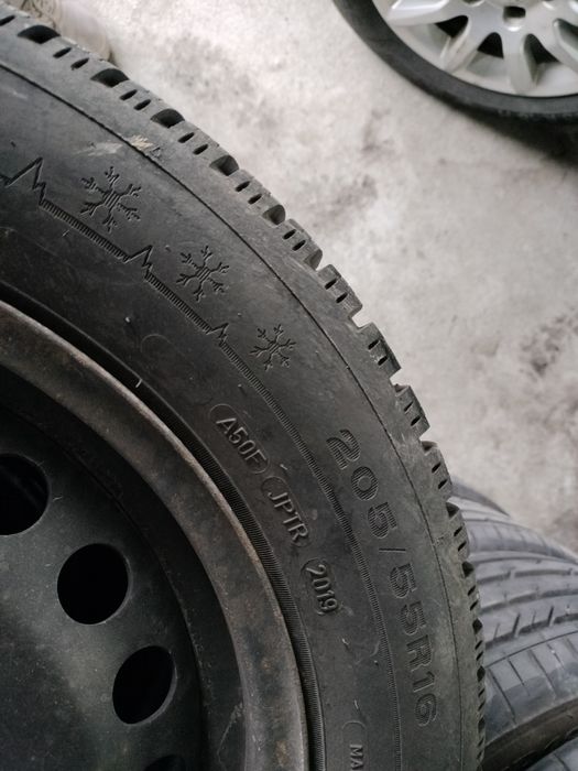 Anvelope iarna 205/55/16 roti ford