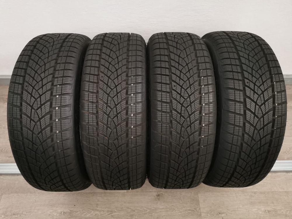 Set Anvelope Cauciucuri Goodyear 215/50R19 M+S Originale ca noi Cu 8mm