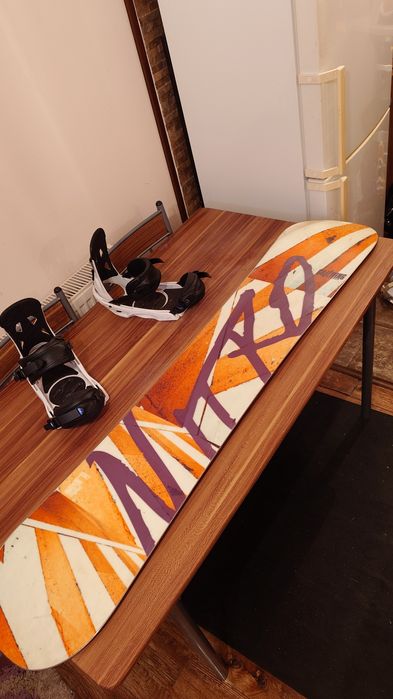 Placa Snowboard Nitro Gullwing 156w cm cu Legaturi Santa Cruz L