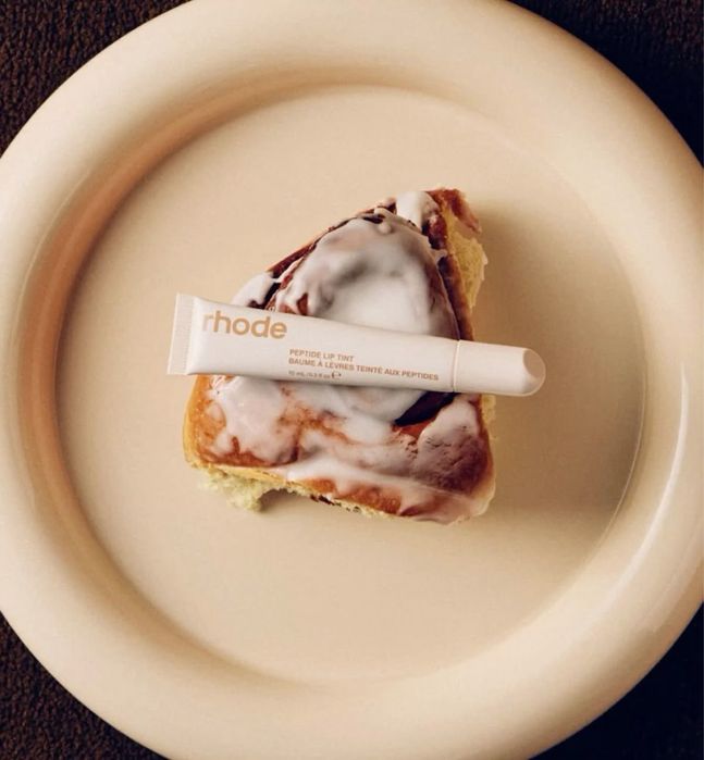 CINNAMON ROLL - rhode limited edition lip tint