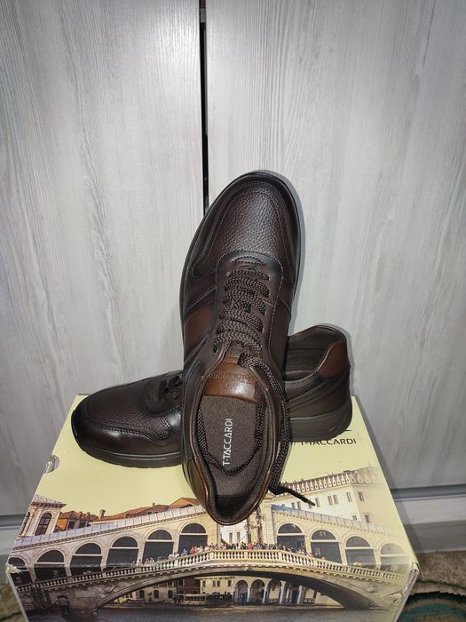 Кроссовки мужские