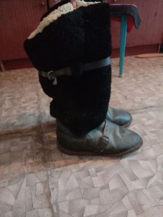 Продам унты из овчины