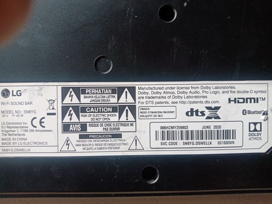 LG SN8YG Dolby Atmos 3.1.2 soundbar