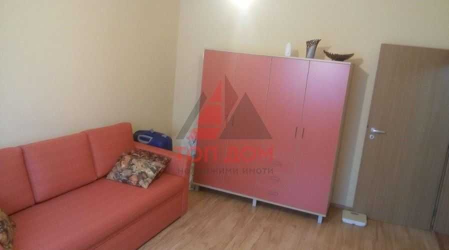 Дава се под наем Тристаен апартамент в Варна, Базар Левски - 80 кв.м за 510 € - Снимка #3