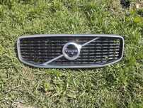 Vând grilă pentru bara fata Volvo XC60 2023
