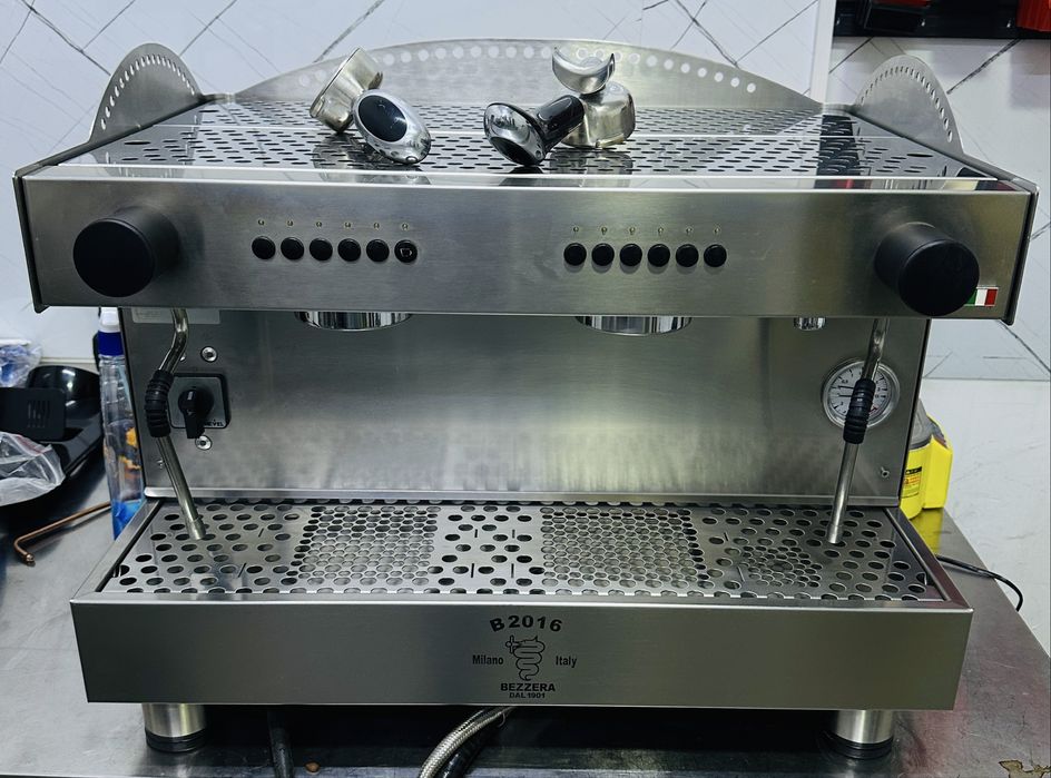 Кофе машинка професиональная