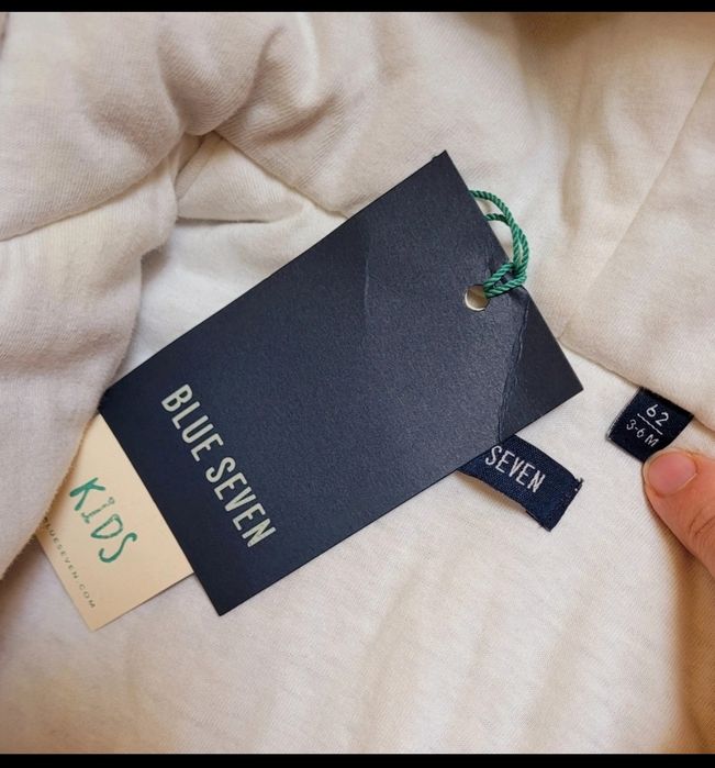 Salopeta Noua Bebe 3-6 Luni/62 Toamna-Iarna-Primavara.
Calitate foarte