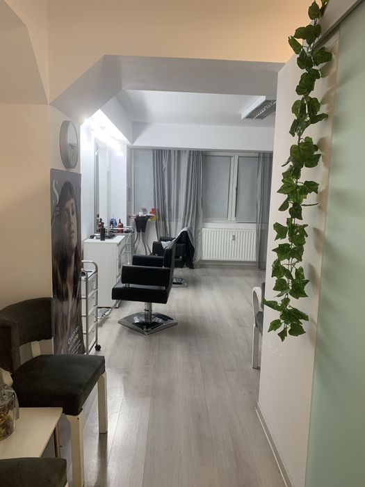 Vand afacere la cheie salon de infrumusetare