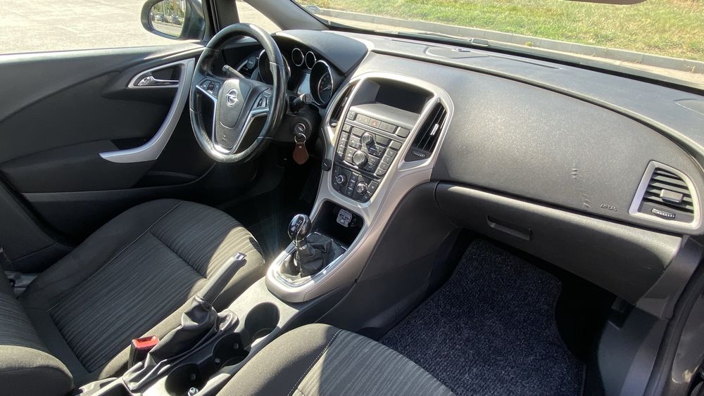 Opel astra 1.4 Turbo 140 hp  LPG (фабрична газ)