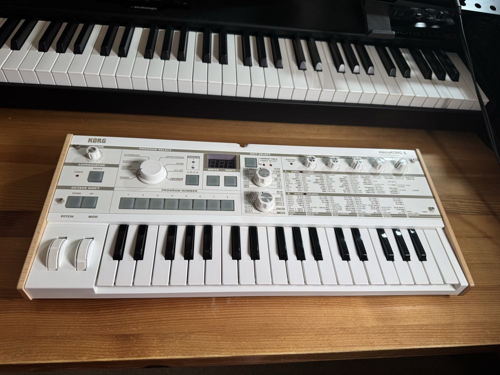 Korg microKORG S