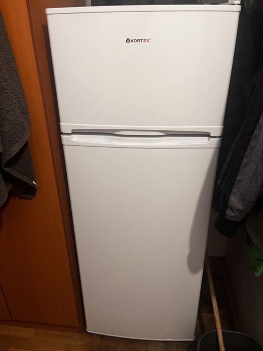 Frigider cu doua usi Vortex