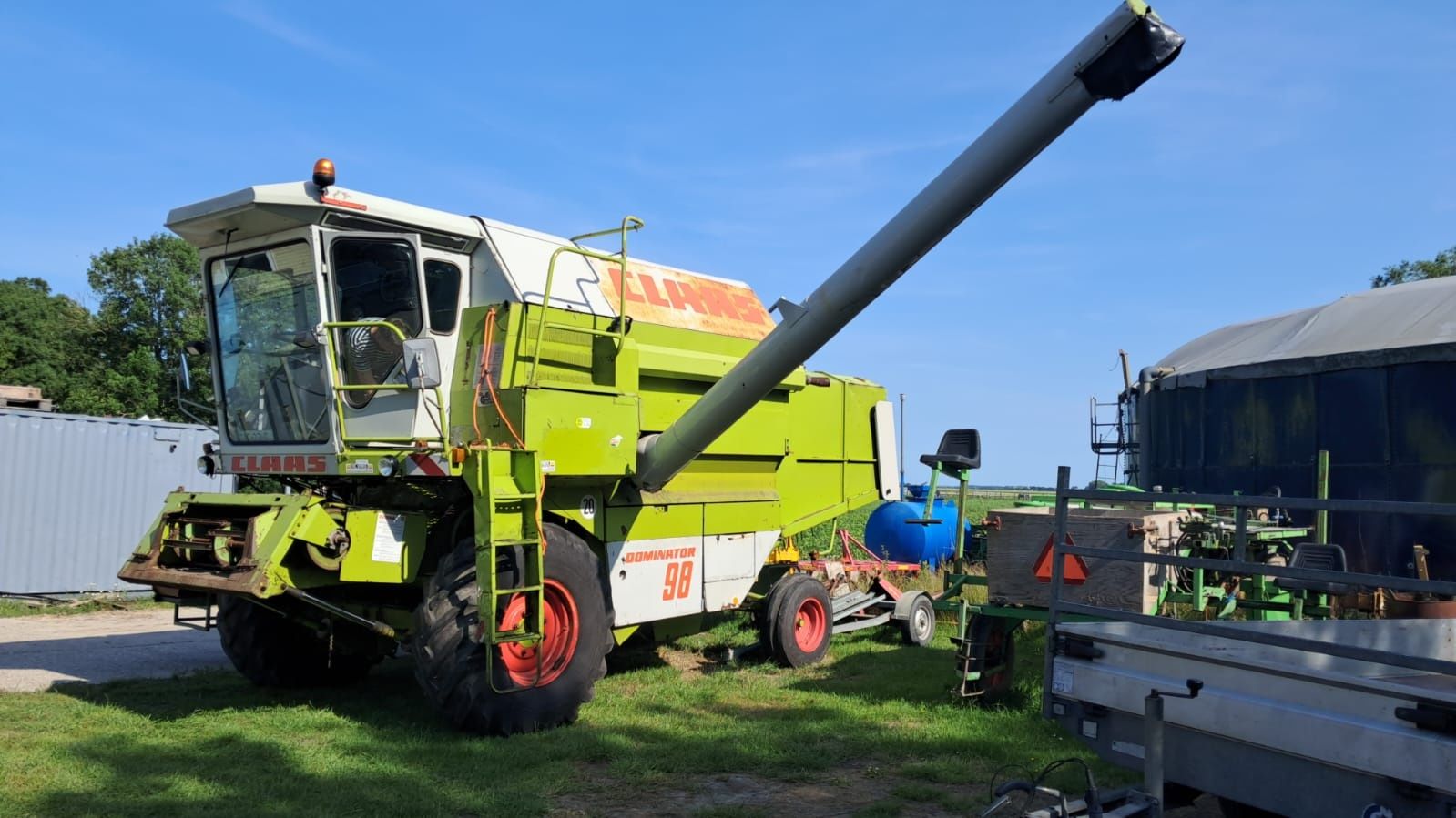 În curând - Claas Dominator 98