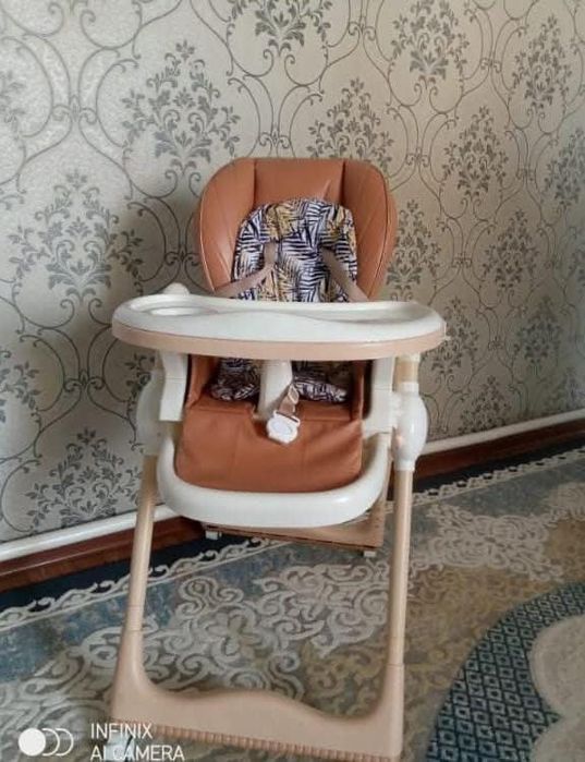 Королевиский детский стульчик для кормления