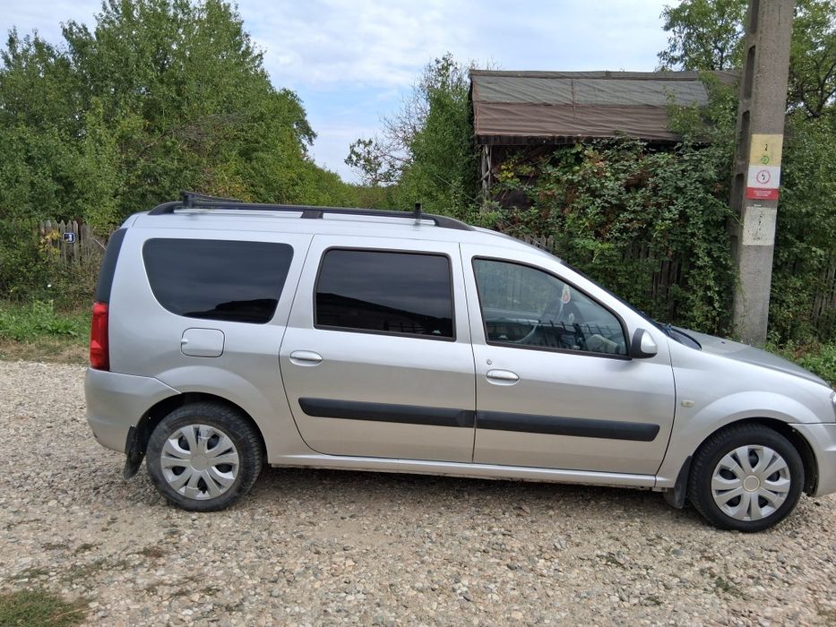 Vând Dacia Logan MCV,3200€,ușor negociabil