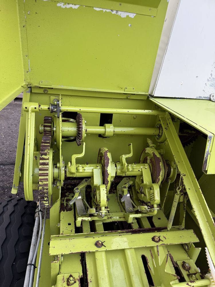 Claas markant 65