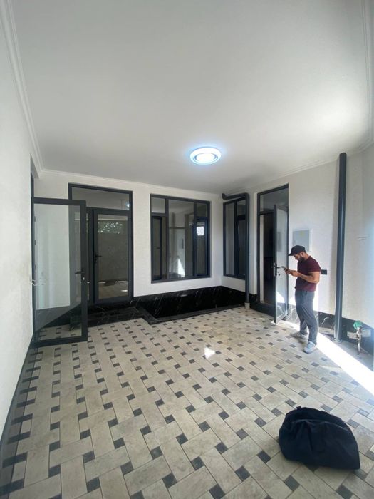 uy kotej sotiladi 1 sotx 3 xonali