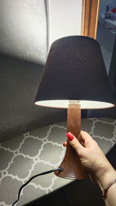 Настольная лампа