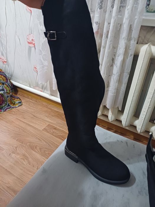 Продам зимние сапоги