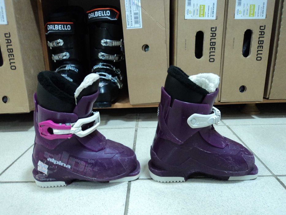 Не новые детские г|л ботиночки ALPINA м-ль AJ1 girl, р-р 19.0(30,0)