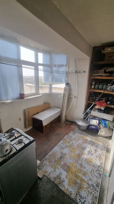 1 xona 2 xona qilingan Navoiy shahardaUY SOTILADI