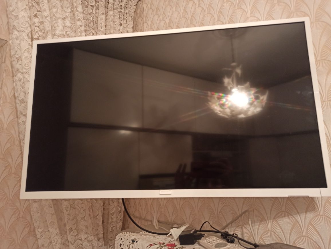 Продавам телевизор Philips